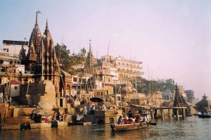 Amanecer en el río Ganges.